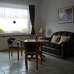 Nad Jeziorem Lebsko Apartment