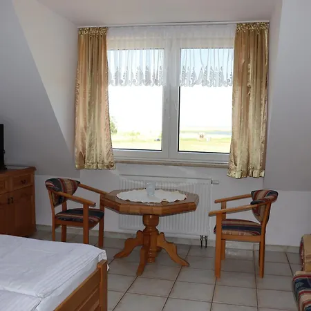 Nad Jeziorem Lebsko Łeba