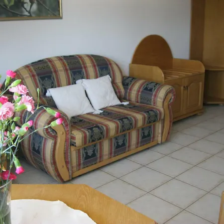 Nad Jeziorem Lebsko * Łeba