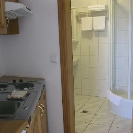 Nad Jeziorem Lebsko * Łeba